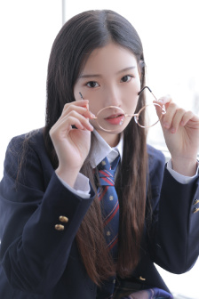 美女和帅哥拔萝卜的视频